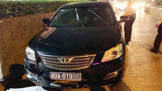 Xác định danh tính tài xế điều khiển xe biển xanh 80A gây tai nạn bỏ chạy