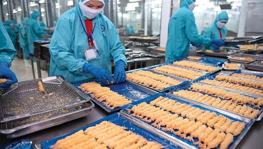 XUẤT KHẨU TÔM TĂNG VỌT